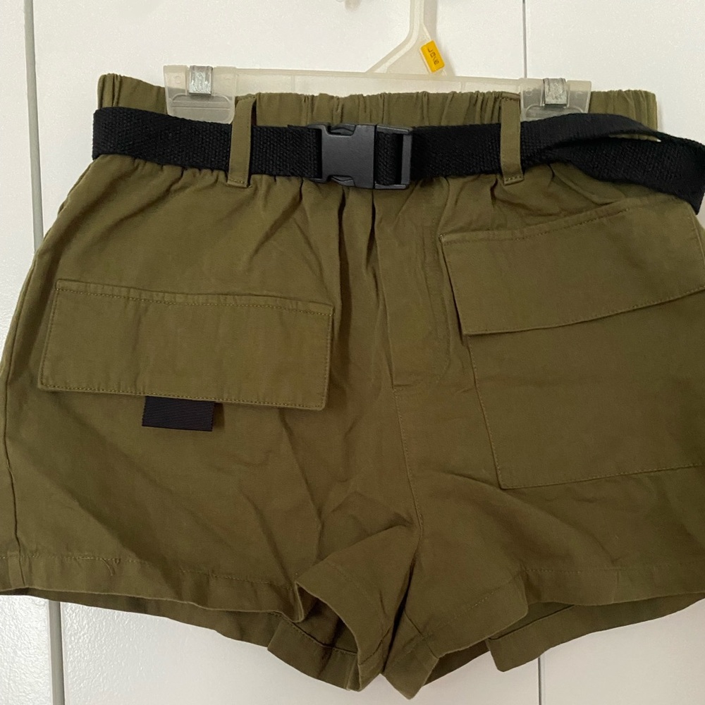 Fashion Nova cargo shorts